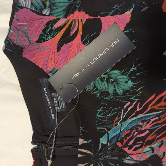 French Connection floral reef Women's chiffon dress. - Picture 3 of 11